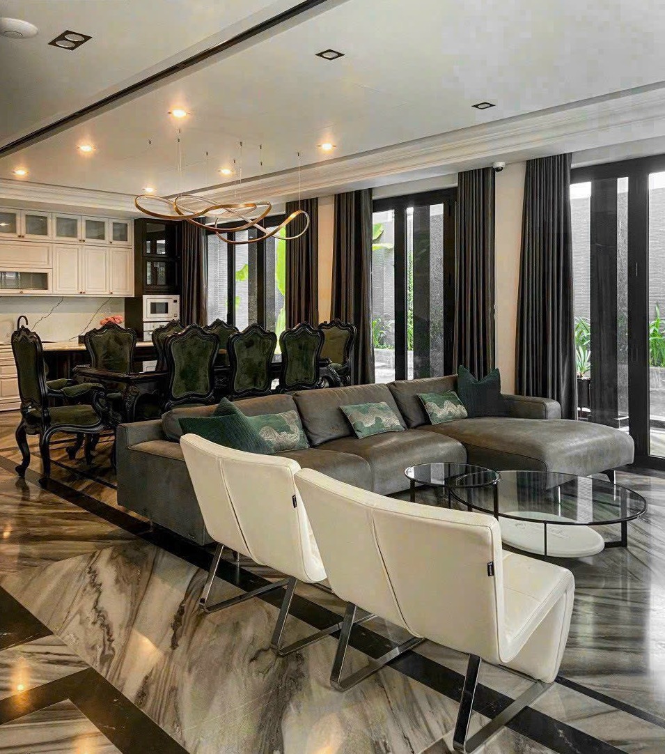 Cho Thuê Biệt Thự Nam Thiên Nội Thất Đẹp Có Hồ Bơi & Thang Máy Phú Mỹ Hưng Q7