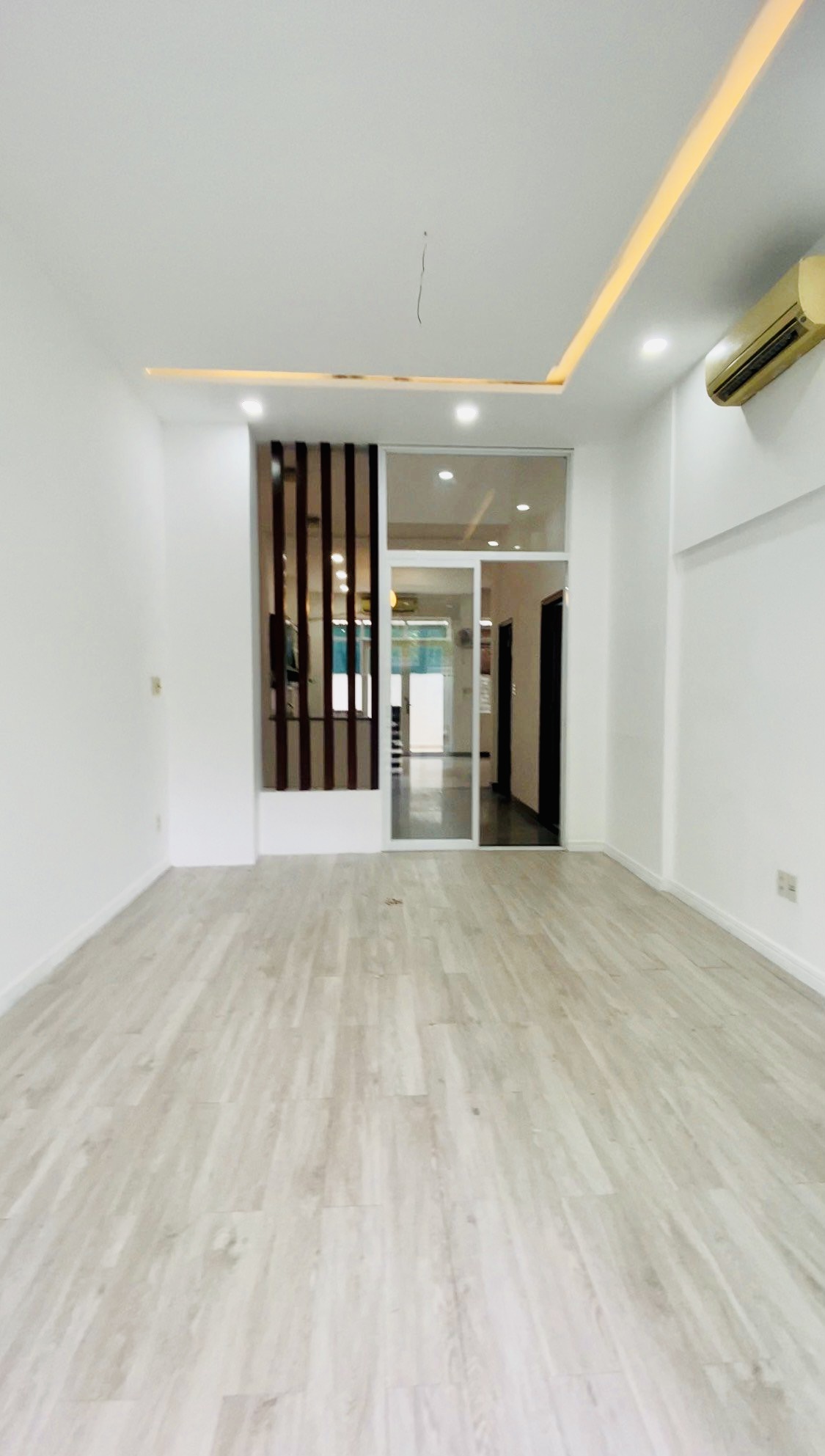 Bán Biệt Thự Đường 20 Sadeco Ven Sông, P.Tân Phong, Quận 7