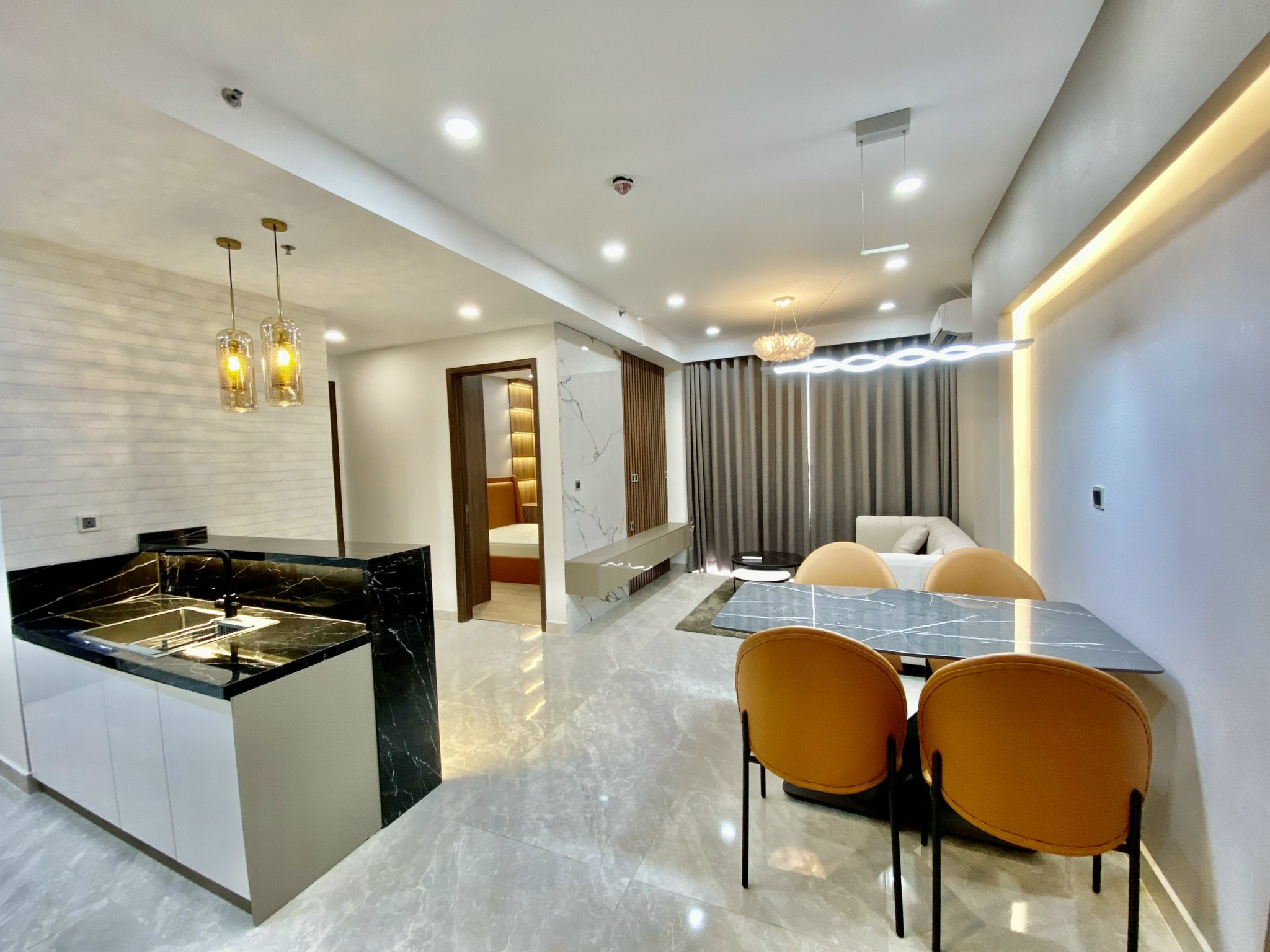 Bán Căn Hộ Cao Cấp Midtown M8 The Peak Phú Mỹ Hưng Lầu 5 View Sông