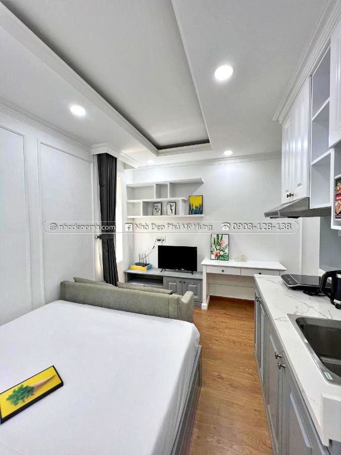 Bán Căn Hộ Dịch Vụ Hưng Gia 4 Góc 2 Mặt Tiền Đường Phan Khiêm Ích Và Phạm Văn Nghị, Phú Mỹ Hưng, Quận 7